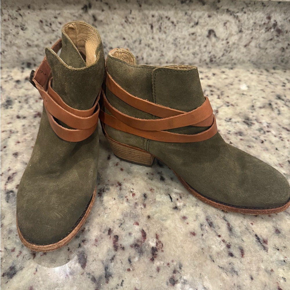 H By Hudson Olive and Tan Ankle Boots